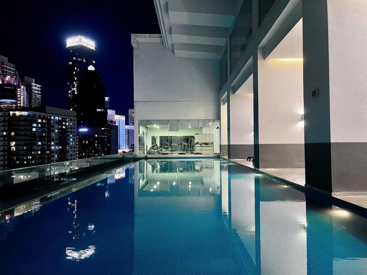 Lux Suites Kl City Pavilion Bukit Bintang With Infinity Pool Kuala Lumpur Exterior foto